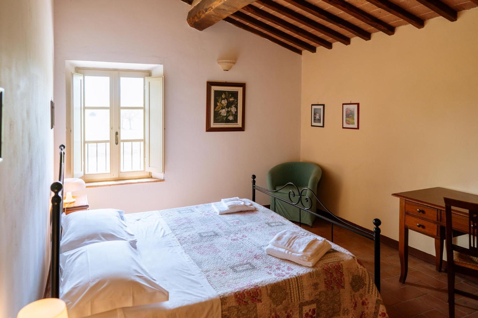 Villa Le Beringhe - Wine Pool & Relax Colle Val D'Elsa Exterior photo