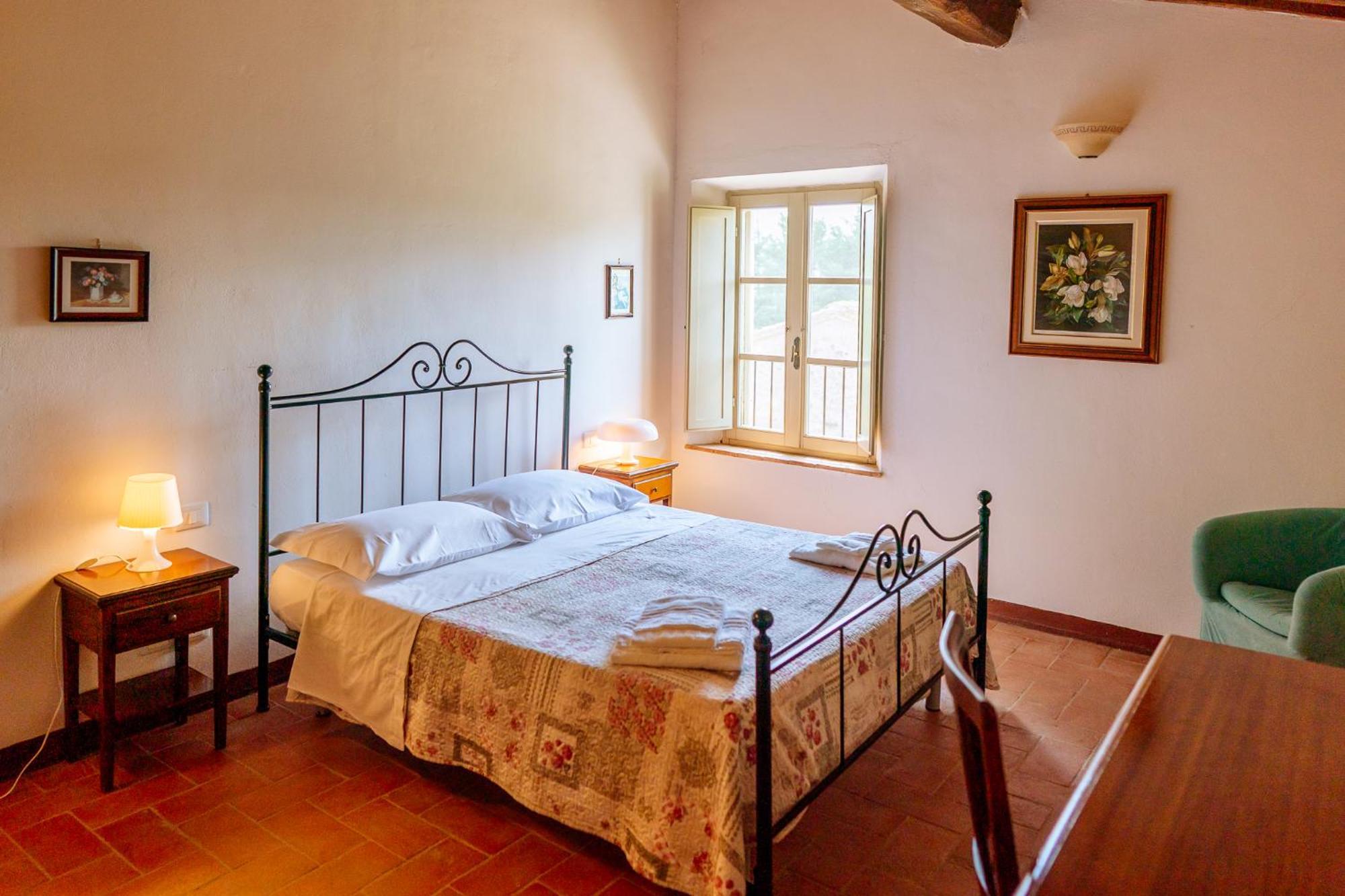 Villa Le Beringhe - Wine Pool & Relax Colle Val D'Elsa Exterior photo