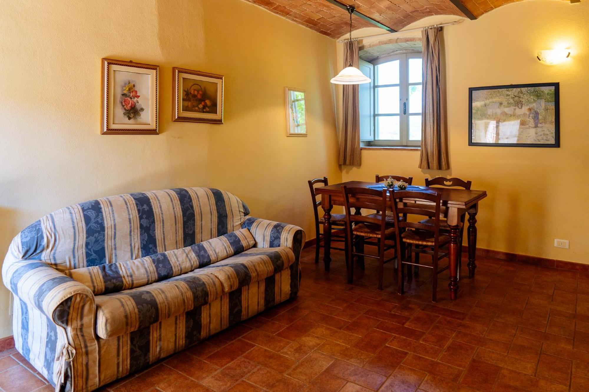 Villa Le Beringhe - Wine Pool & Relax Colle Val D'Elsa Exterior photo